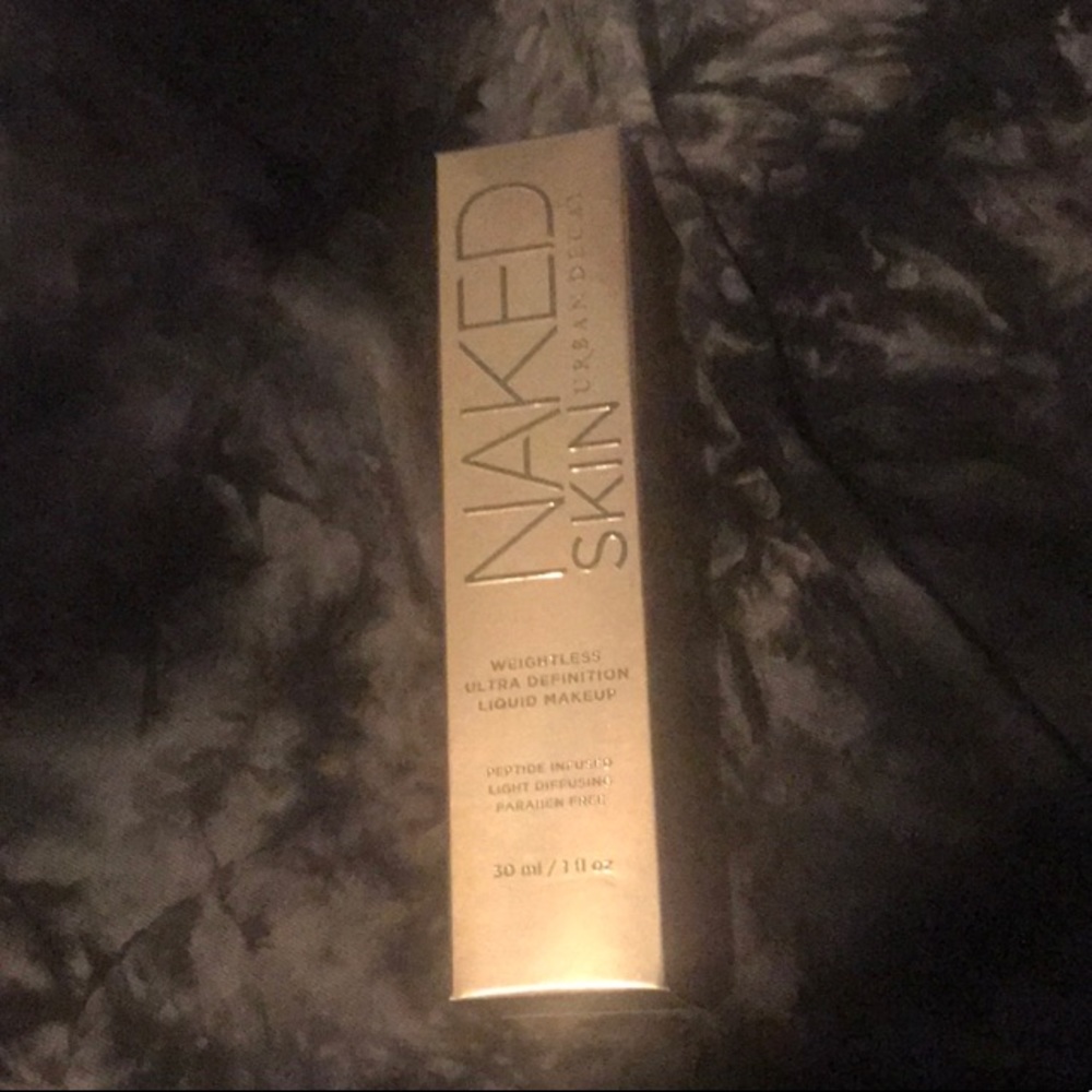 Urban Decay Naked skin foundation